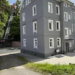 Panorama An Der Seilbahn Unterhalb Der Albrechtsburg - Parkplatz Und Wi-fi - Free アパート *