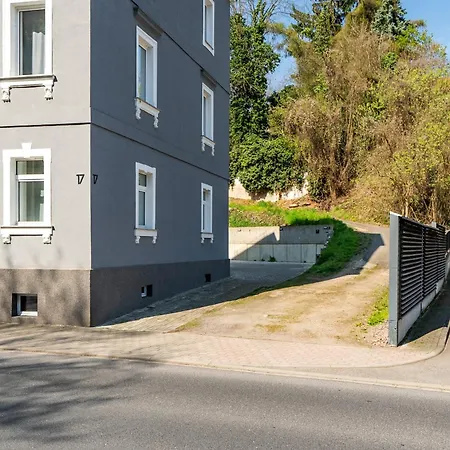 Panorama An Der Seilbahn Unterhalb Der Albrechtsburg - Parkplatz Und Wi-fi - Free